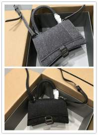 Picture of Balenciaga Handbags _SKUfw235755450fw